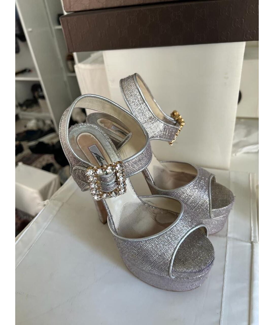 BRIAN ATWOOD Серебряные текстильные босоножки, фото 2