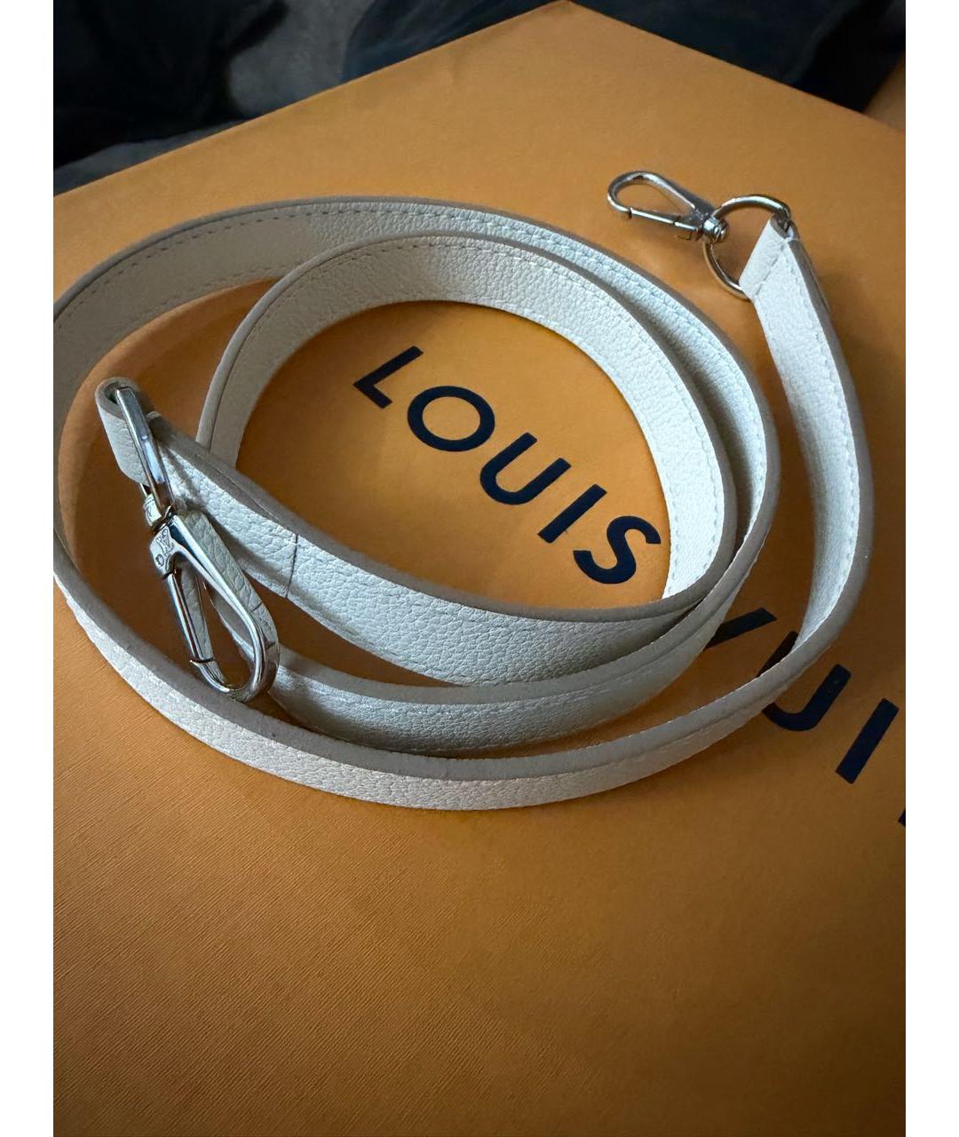 LOUIS VUITTON Бежевая кожаная сумка с короткими ручками, фото 7