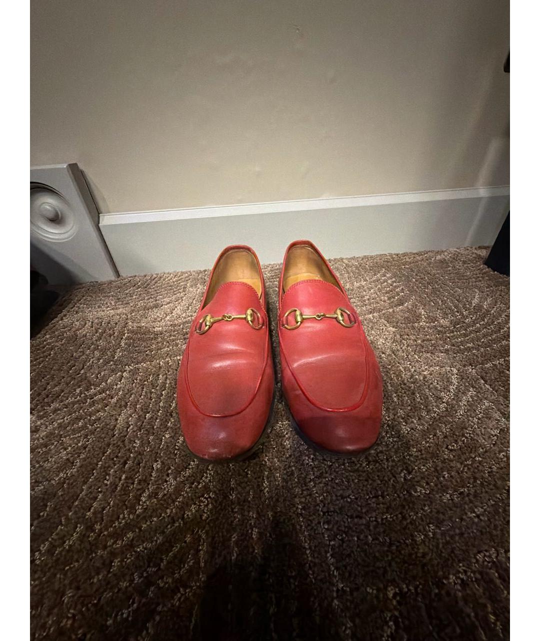 GUCCI Коралловые кожаные лоферы, фото 2