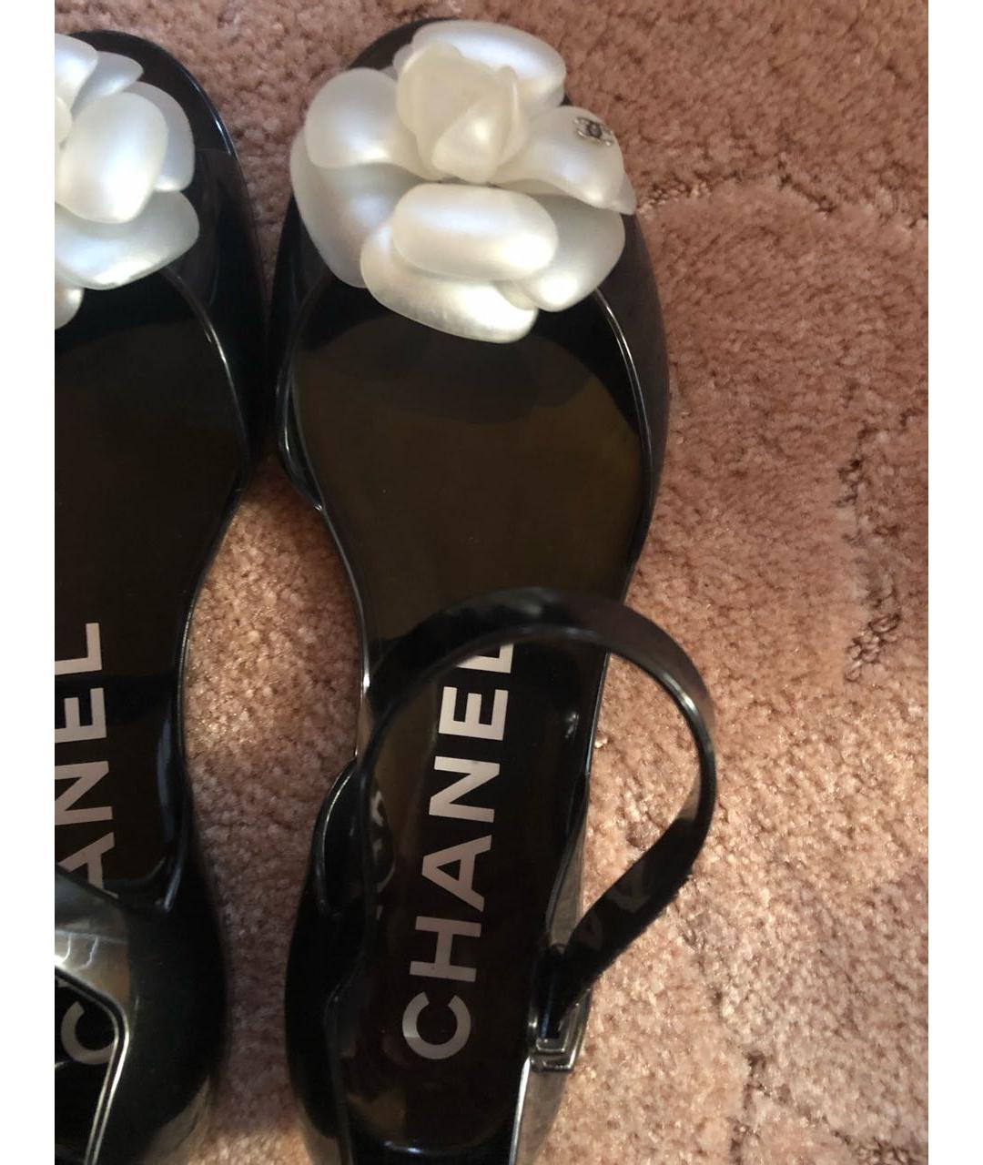 CHANEL PRE-OWNED Черные резиновые сандалии, фото 6