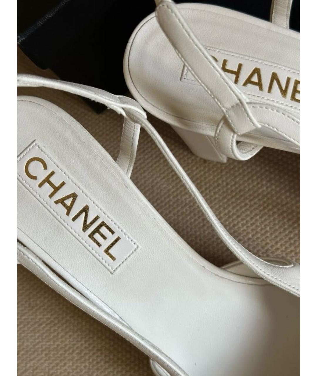 CHANEL Белые кожаные босоножки, фото 3