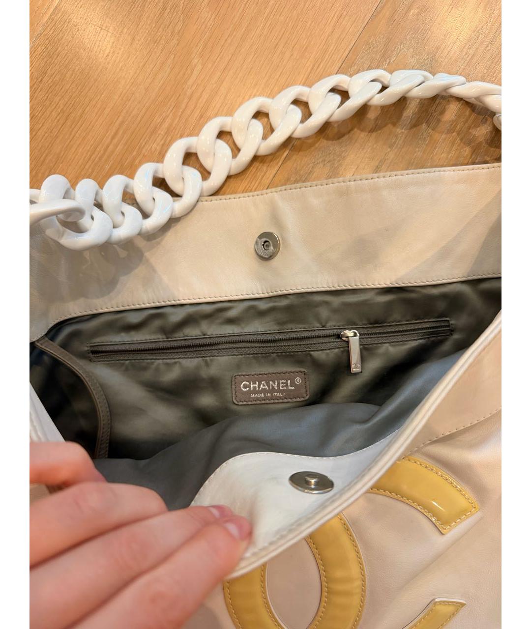 CHANEL Белая кожаная сумка тоут, фото 4