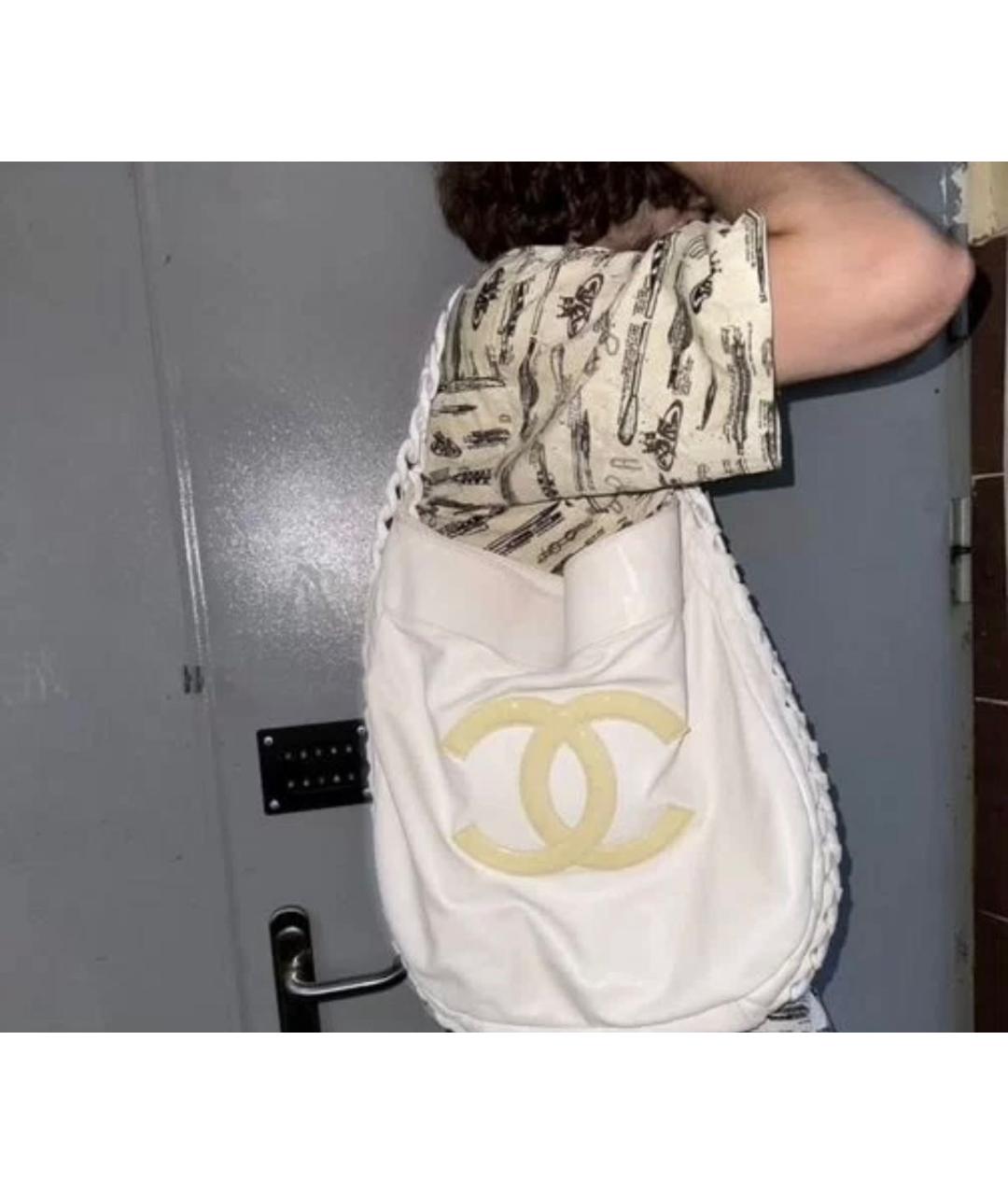 CHANEL Белая кожаная сумка тоут, фото 5