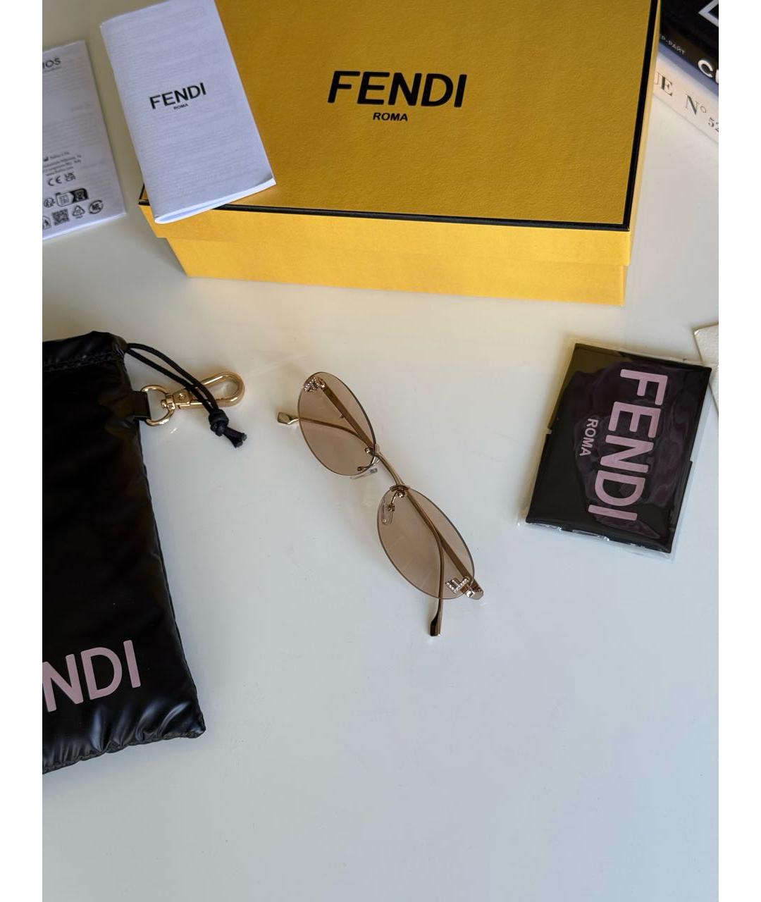 FENDI Золотые металлические солнцезащитные очки, фото 5