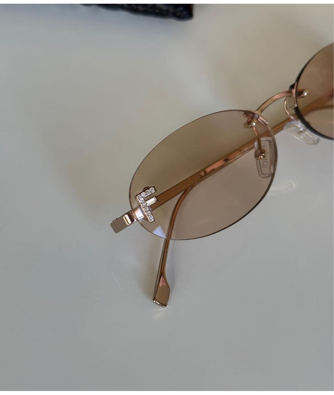 FENDI Золотые металлические солнцезащитные очки, фото 3