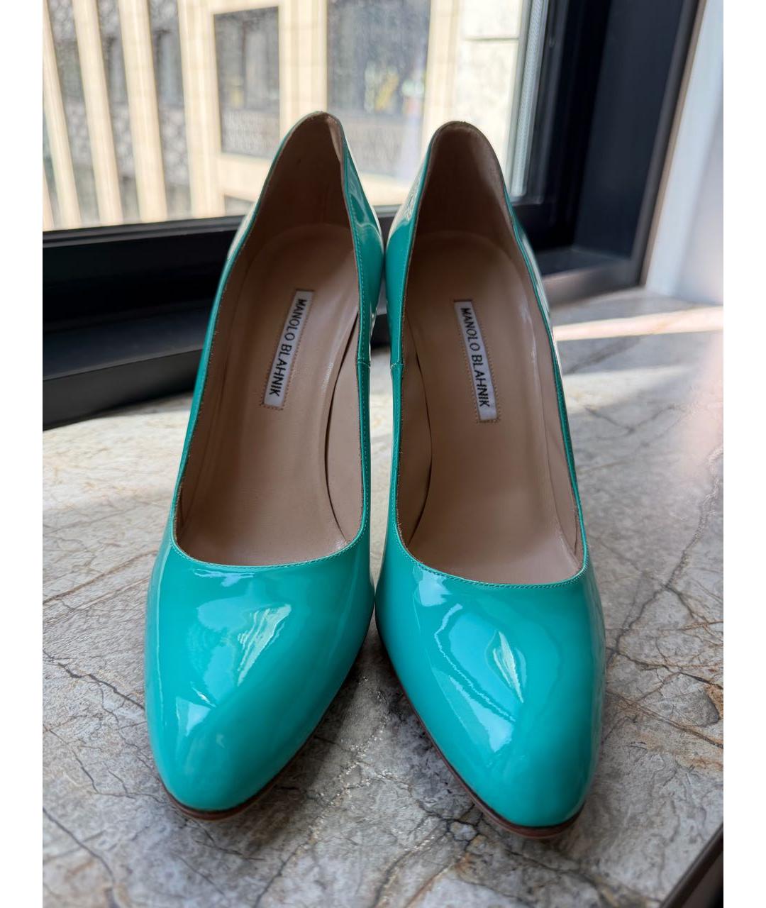 MANOLO BLAHNIK Бирюзовые туфли из лакированной кожи, фото 2