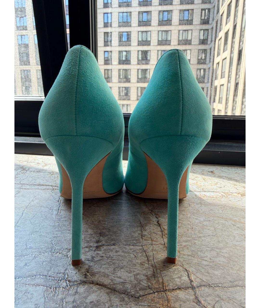 MANOLO BLAHNIK Бирюзовые замшевые туфли, фото 4