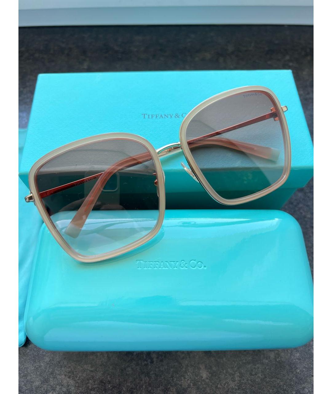 TIFFANY&CO Коричневые пластиковые солнцезащитные очки, фото 1