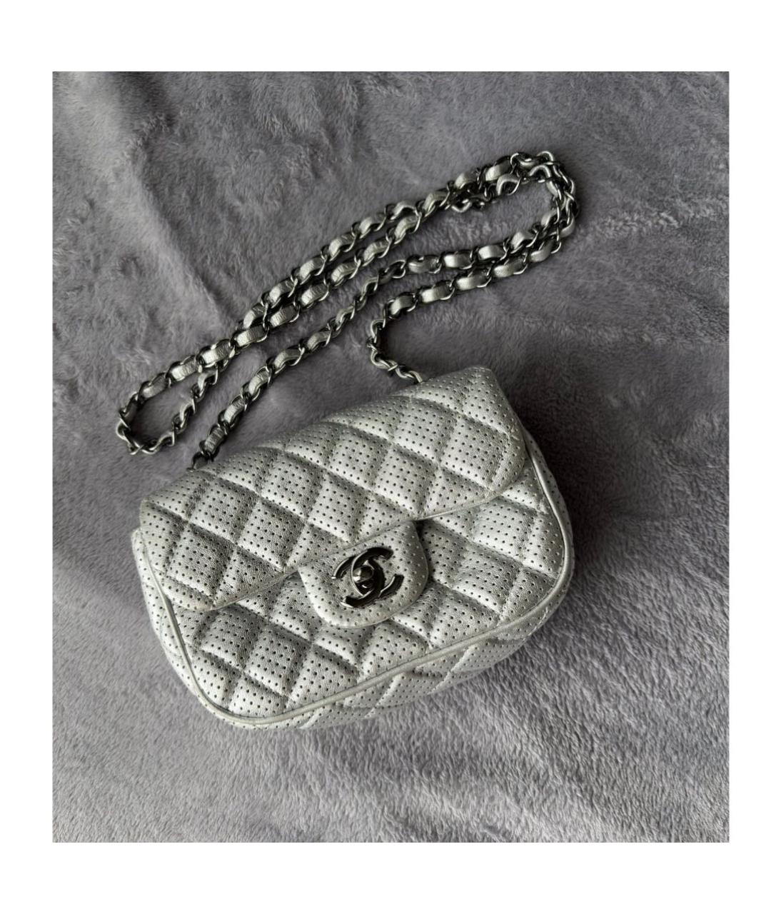 CHANEL Серебряная сумка через плечо, фото 9