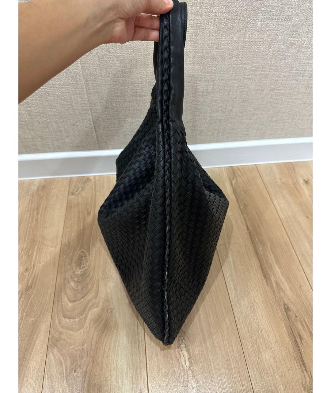 BOTTEGA VENETA Черная кожаная сумка тоут, фото 4