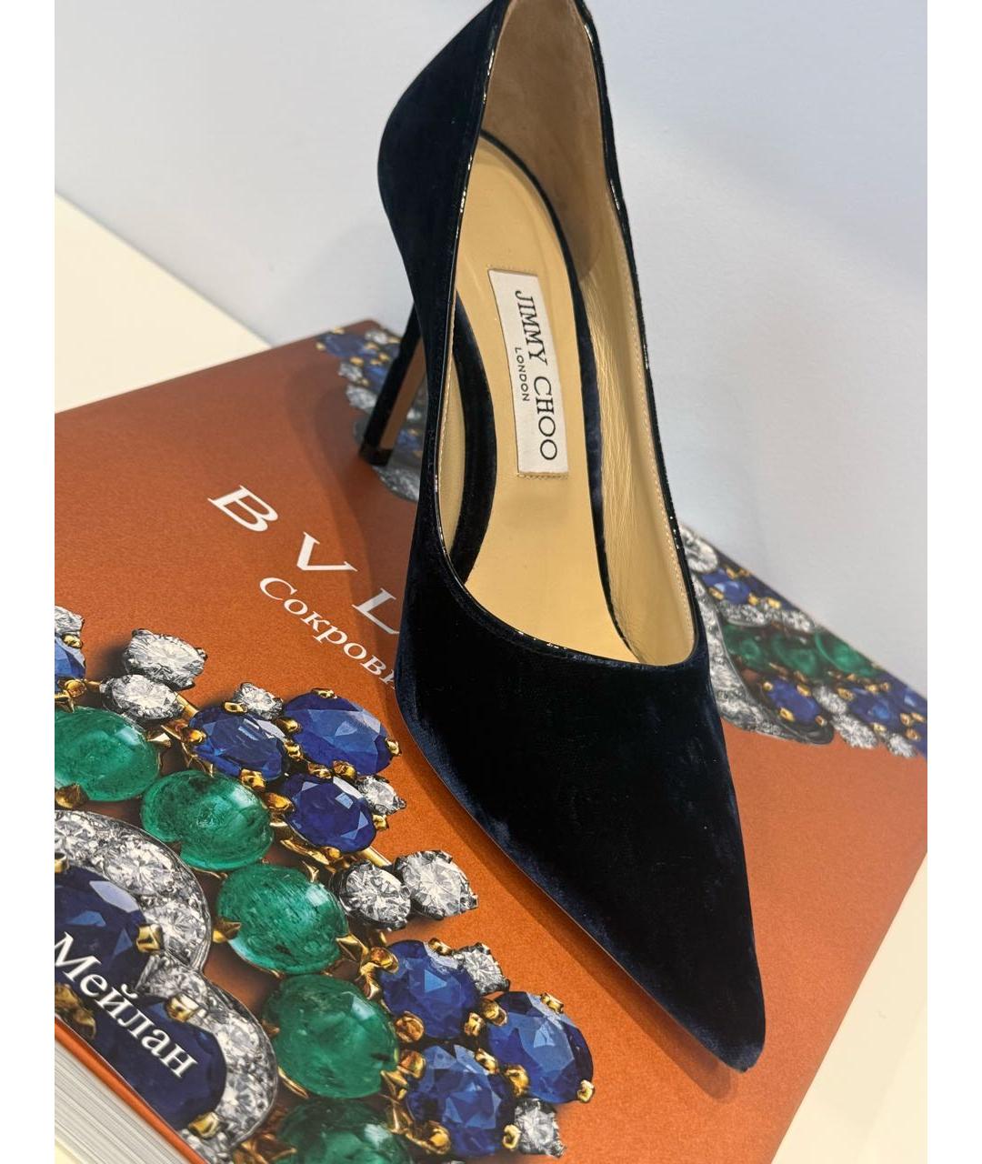 JIMMY CHOO Темно-синие бархатные туфли, фото 6