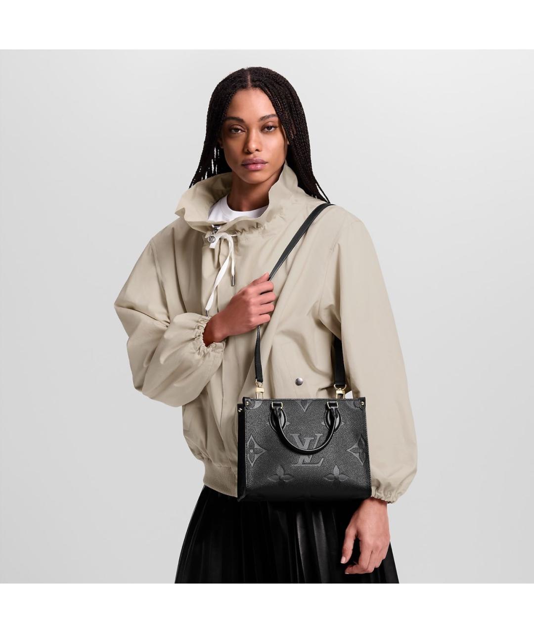 LOUIS VUITTON Черная кожаная сумка с короткими ручками, фото 2