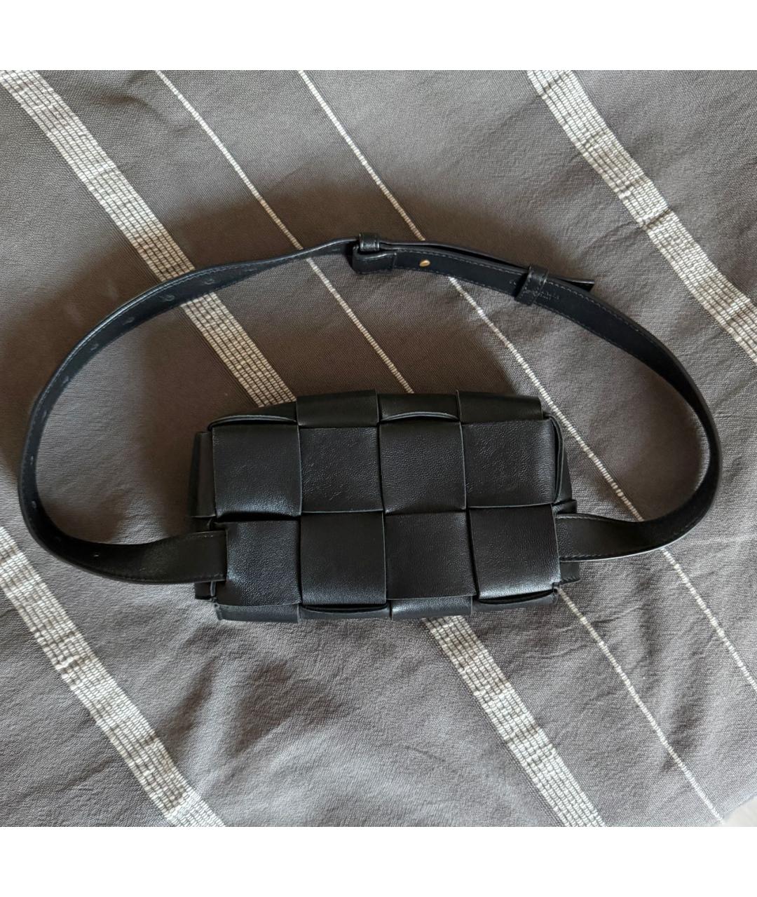 BOTTEGA VENETA Черная кожаная поясная сумка, фото 2
