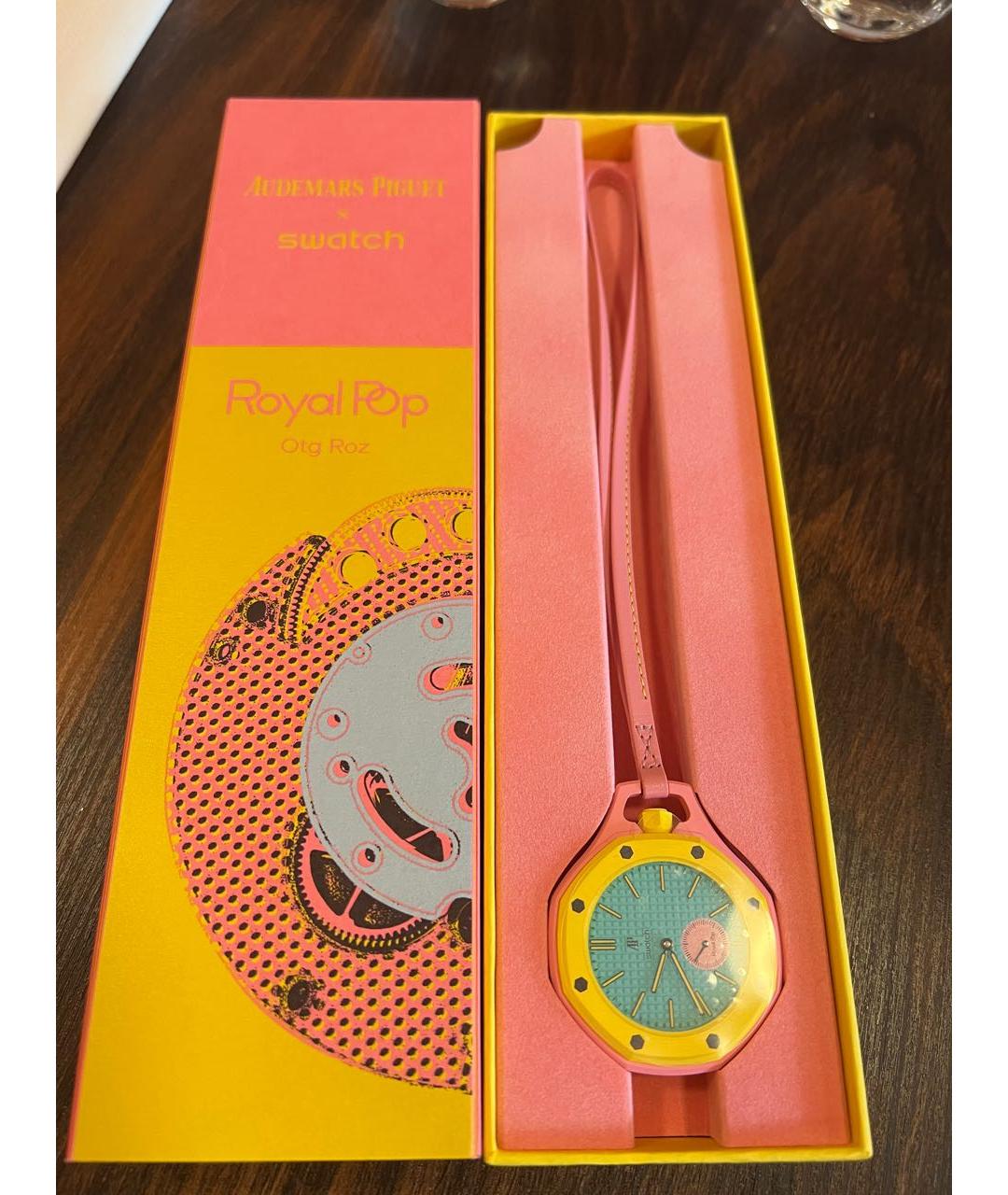 Swatch Розовые пластиковые часы, фото 3