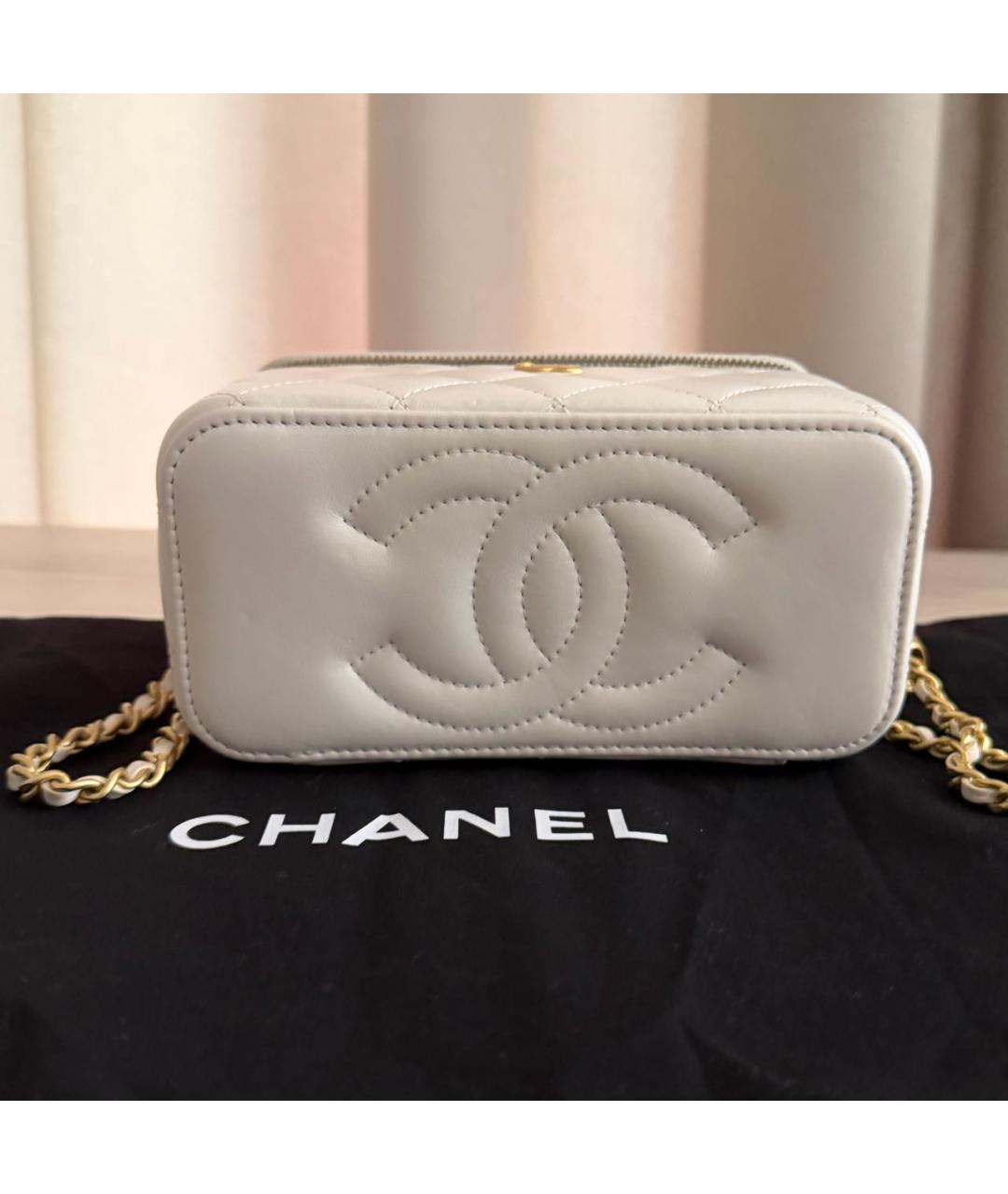 CHANEL Белая кожаная сумка через плечо, фото 3