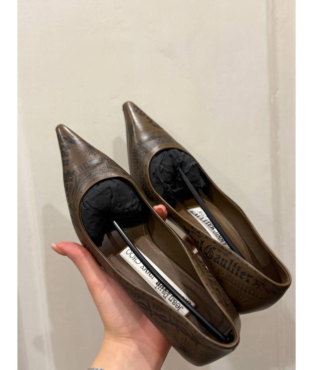 JIMMY CHOO Коричневые кожаные лодочки на низком каблуке, фото 2