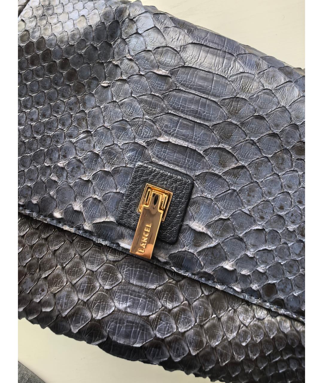 LANCEL Синяя сумка с короткими ручками из экзотической кожи, фото 5