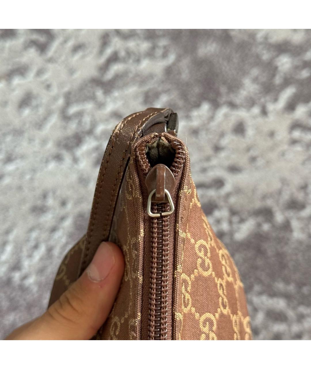 GUCCI Коричневая жаккардовая сумка с короткими ручками, фото 3