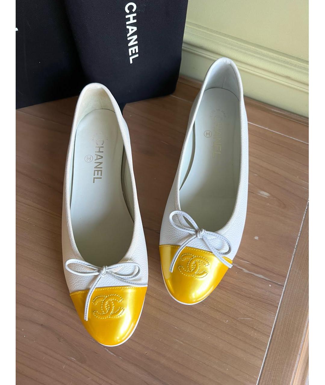 CHANEL Белые кожаные балетки, фото 3