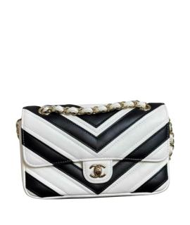 CHANEL Сумка через плечо