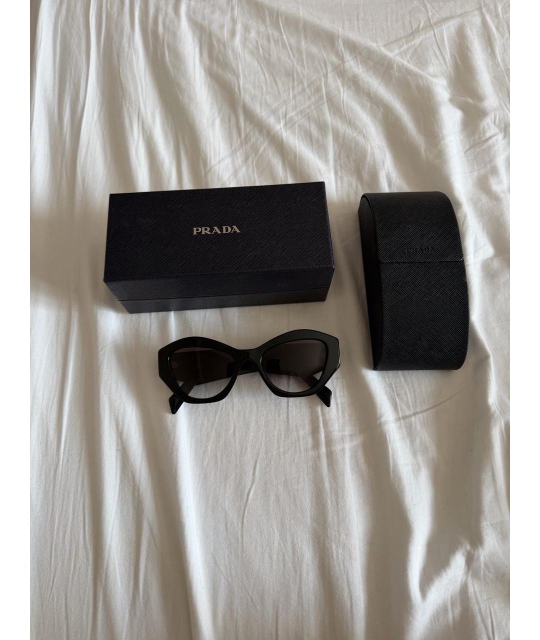 PRADA Черные пластиковые солнцезащитные очки, фото 4