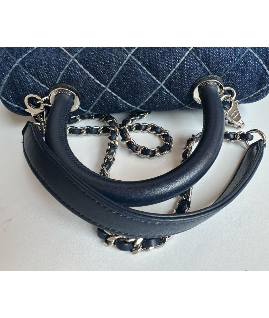 CHANEL Темно-синяя деним сумка с короткими ручками, фото 7