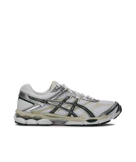 ASICS Низкие кроссовки / кеды
