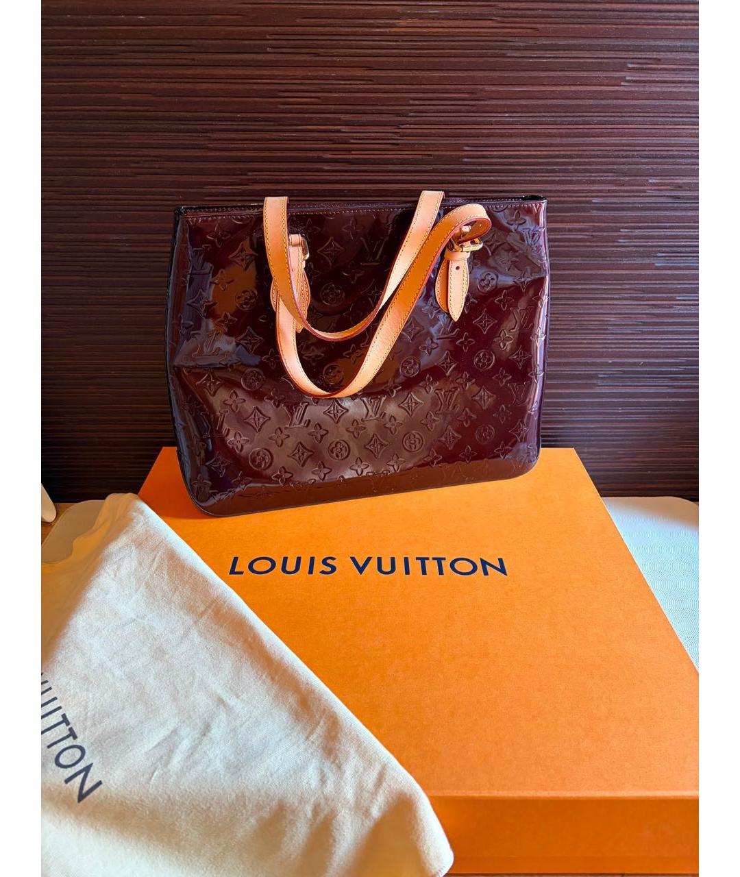 LOUIS VUITTON Бордовая сумка с короткими ручками из лакированной кожи, фото 5