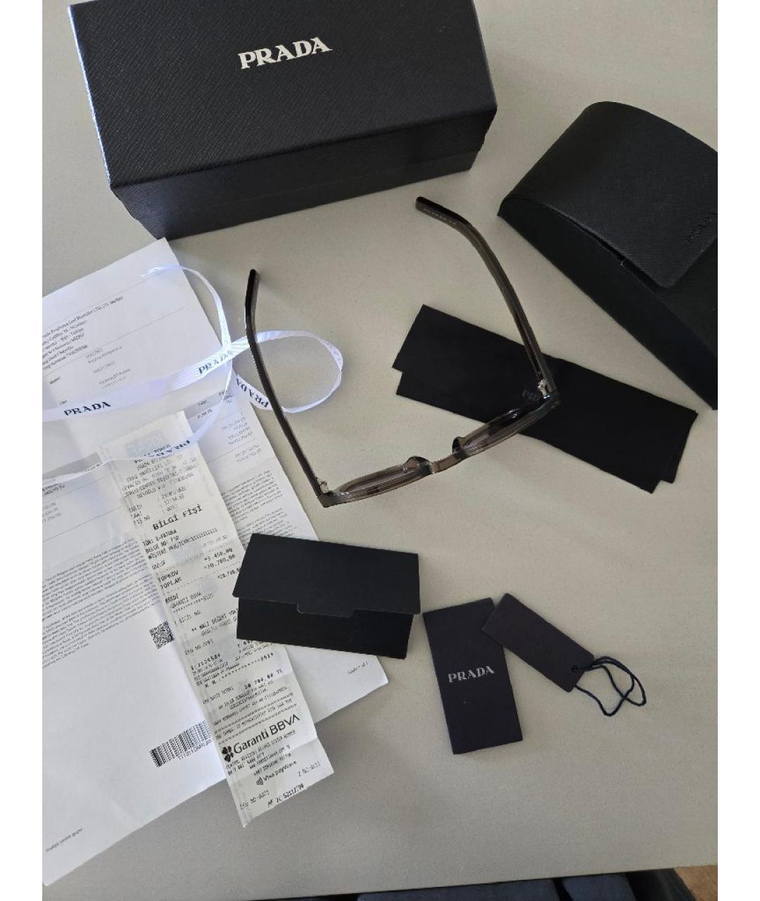 PRADA Серые пластиковые солнцезащитные очки, фото 5