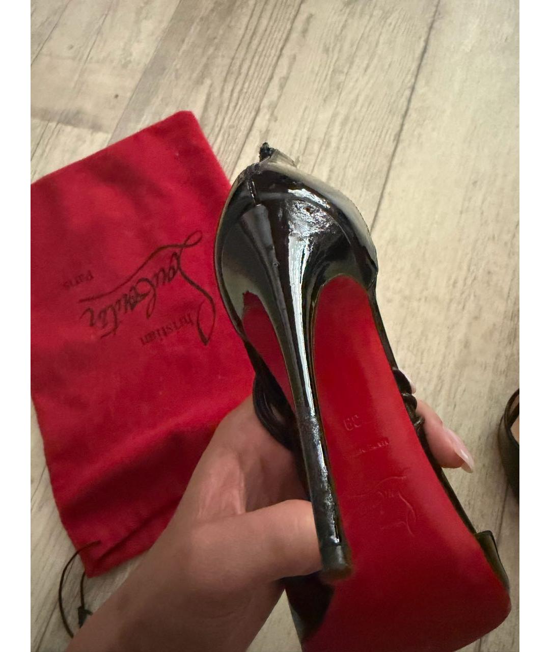 CHRISTIAN LOUBOUTIN Черные туфли из лакированной кожи, фото 6