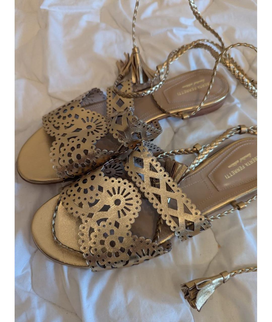 ALBERTA FERRETTI Золотые кожаные босоножки, фото 4
