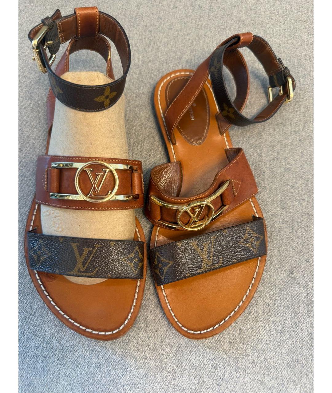 LOUIS VUITTON Коричневые сандалии, фото 2