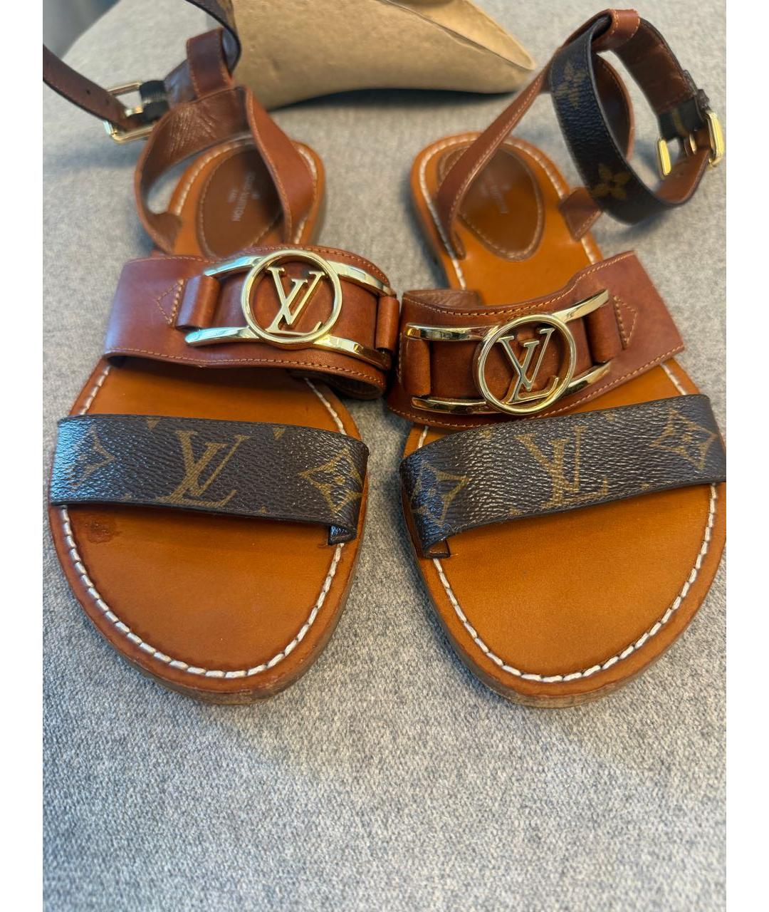 LOUIS VUITTON Коричневые сандалии, фото 4