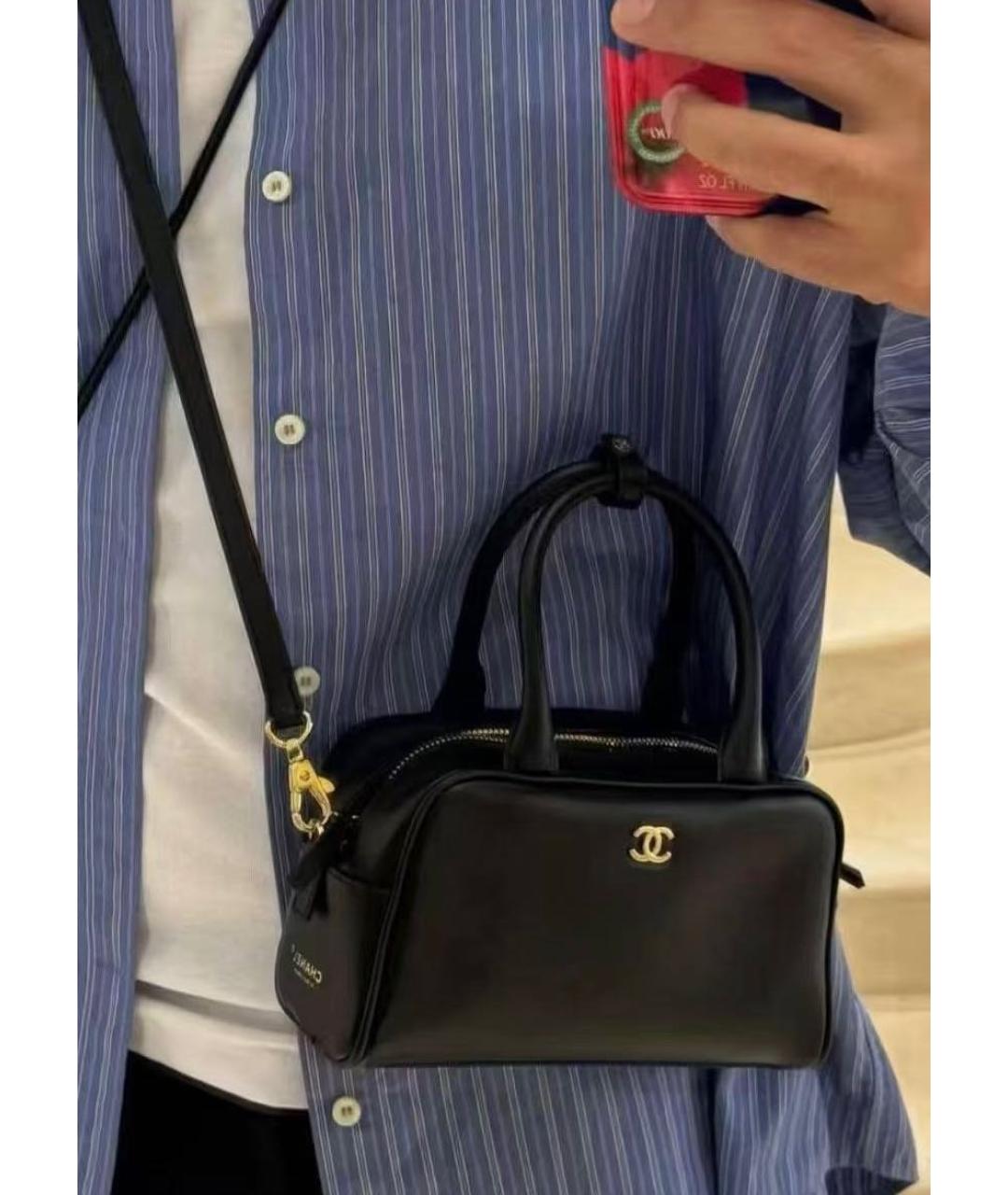CHANEL Черная кожаная сумка с короткими ручками, фото 5