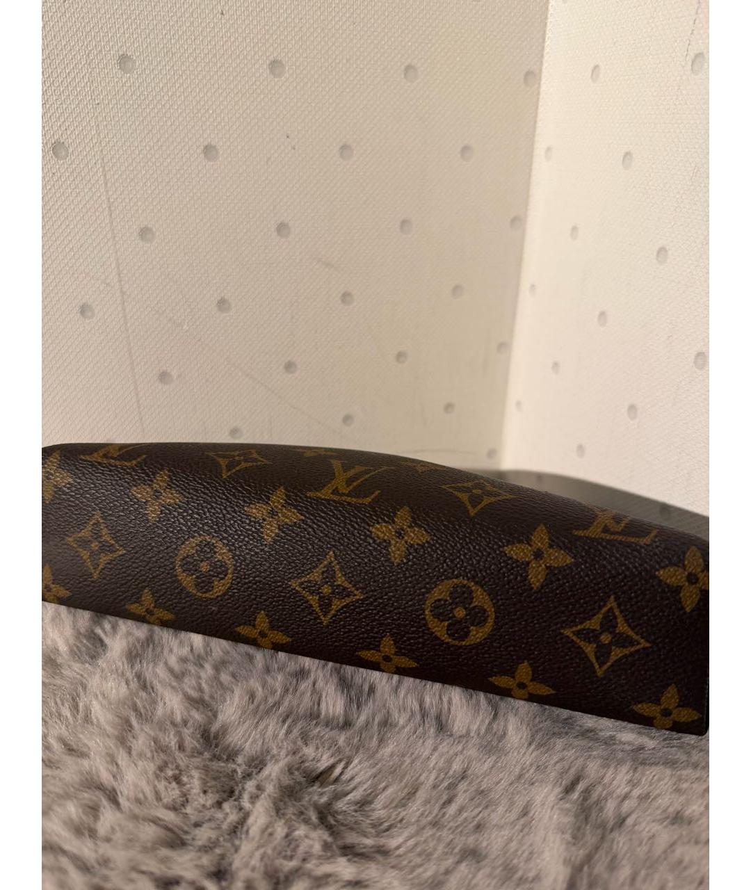 LOUIS VUITTON Коричневая канва косметичка, фото 3