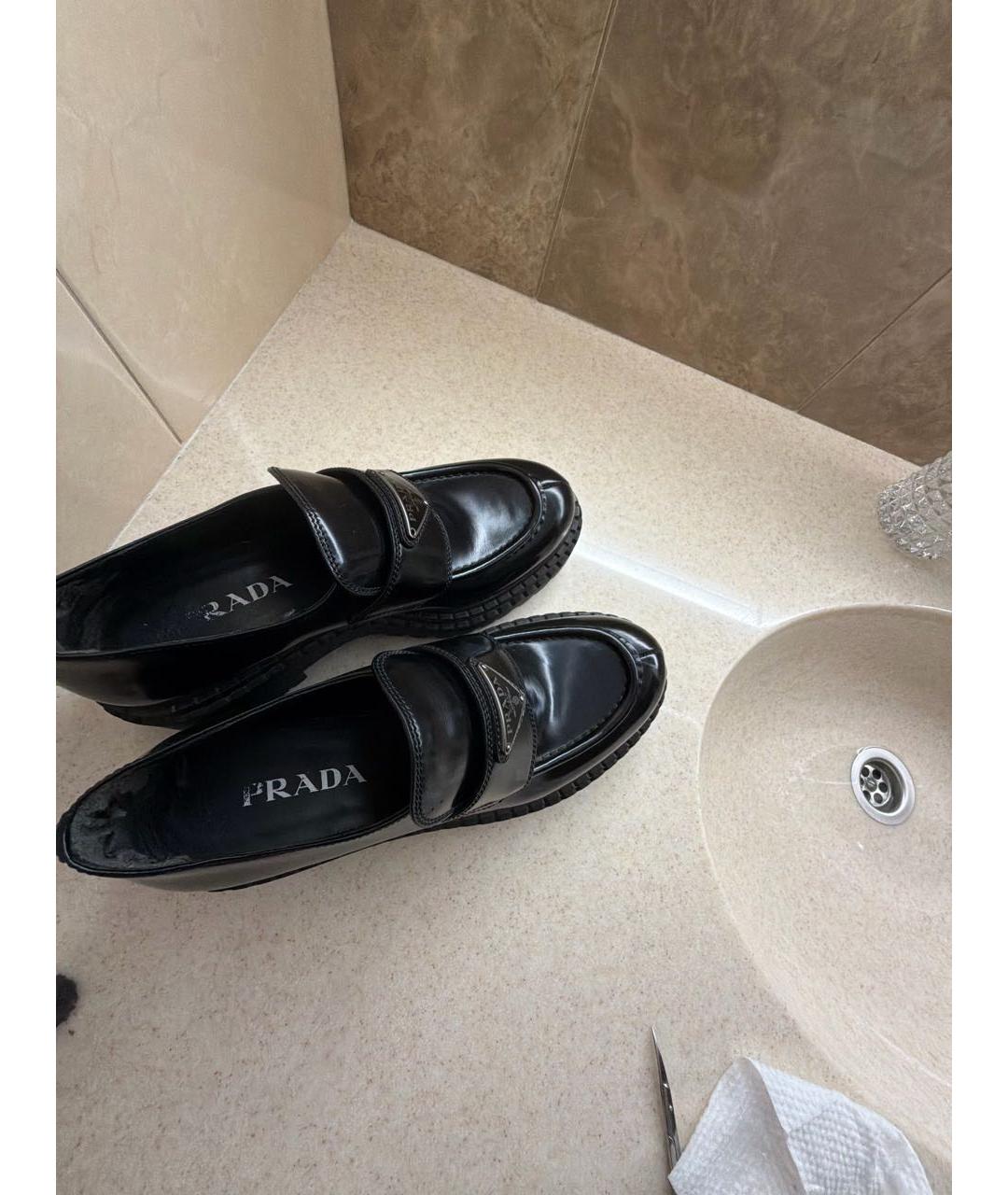 PRADA Черные кожаные лоферы, фото 4