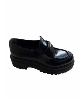PRADA Лоферы