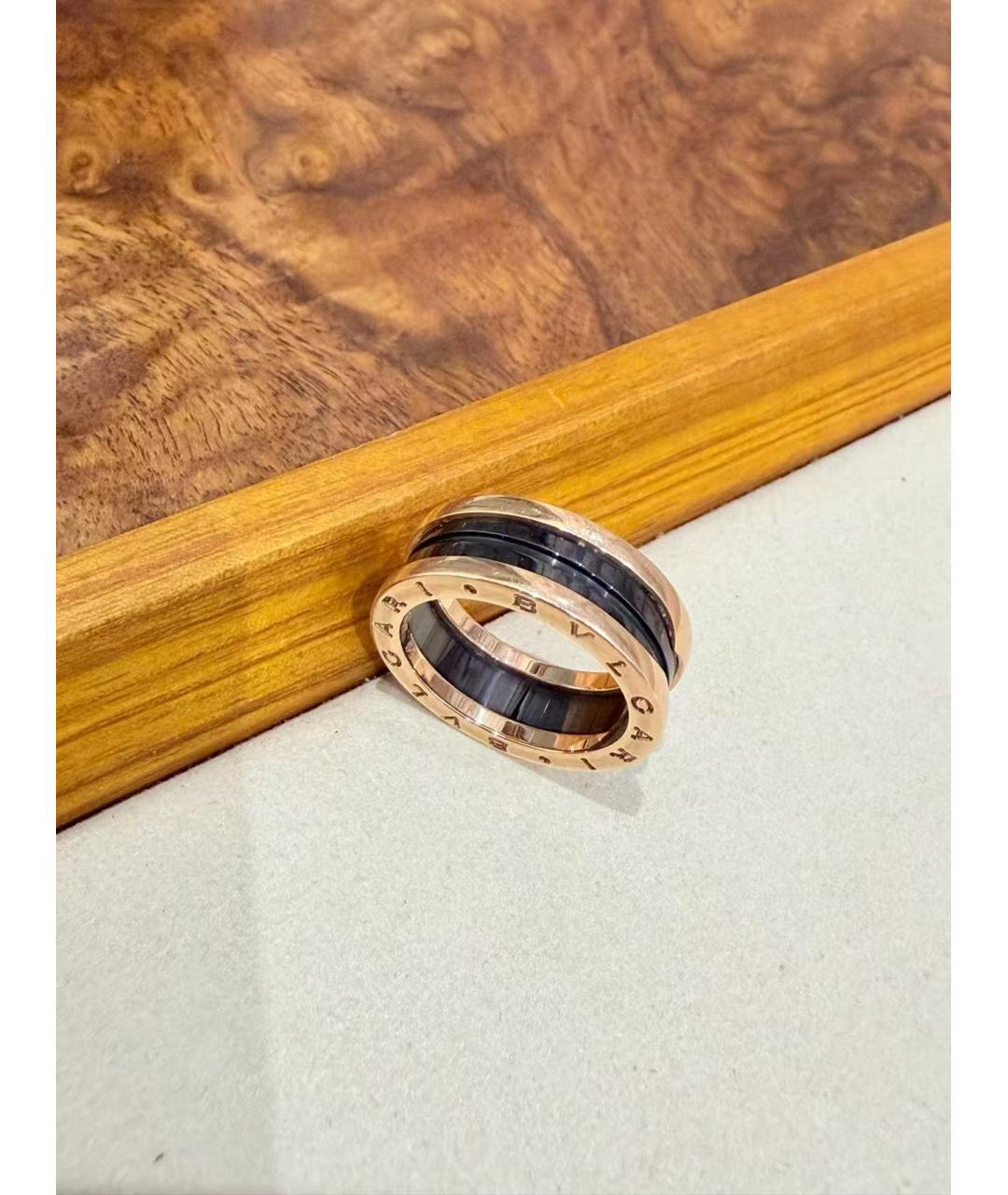 BVLGARI Черное кольцо из розового золота, фото 2