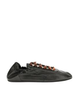 PRADA Низкие кроссовки / кеды