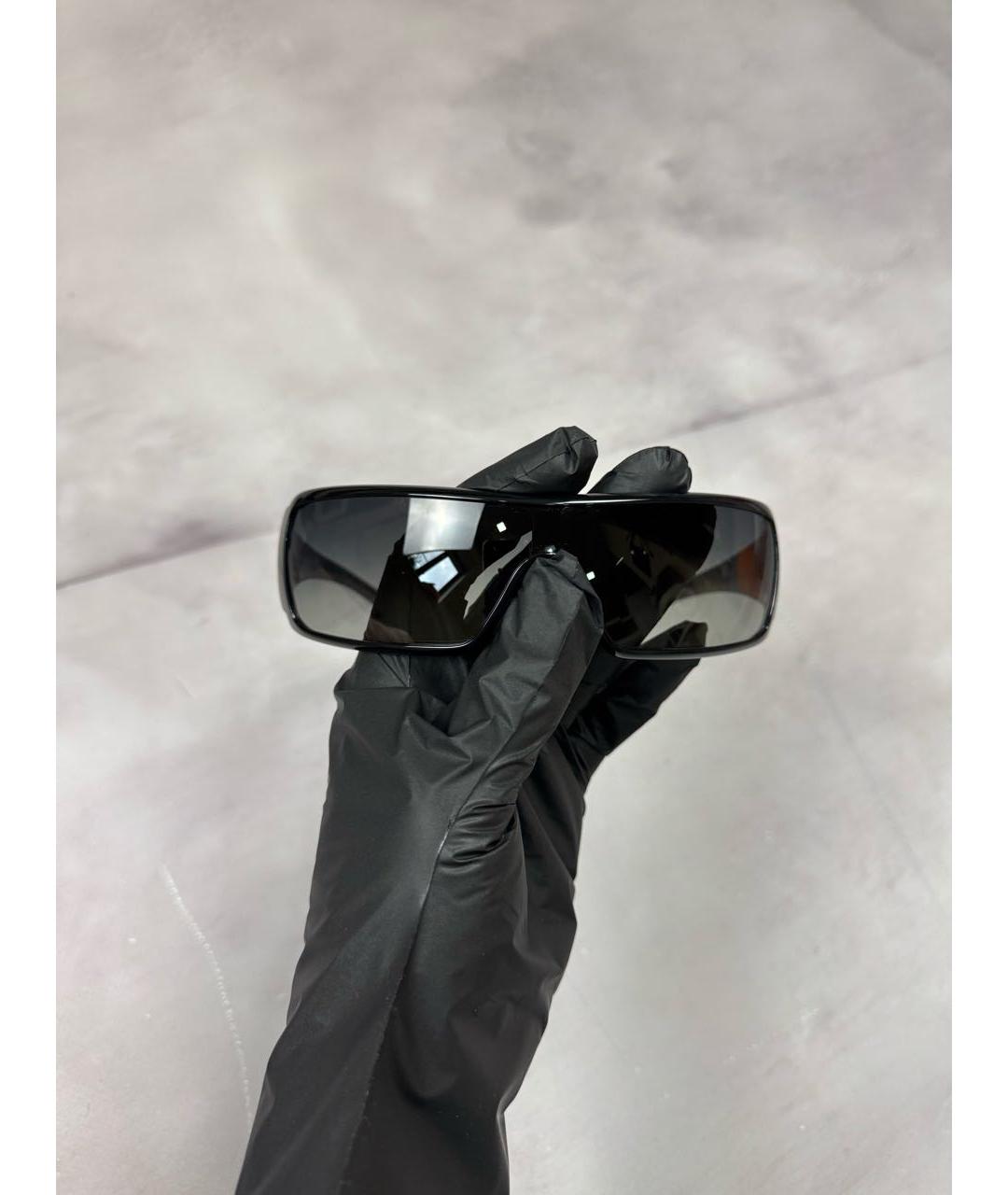 PRADA Черные пластиковые солнцезащитные очки, фото 2
