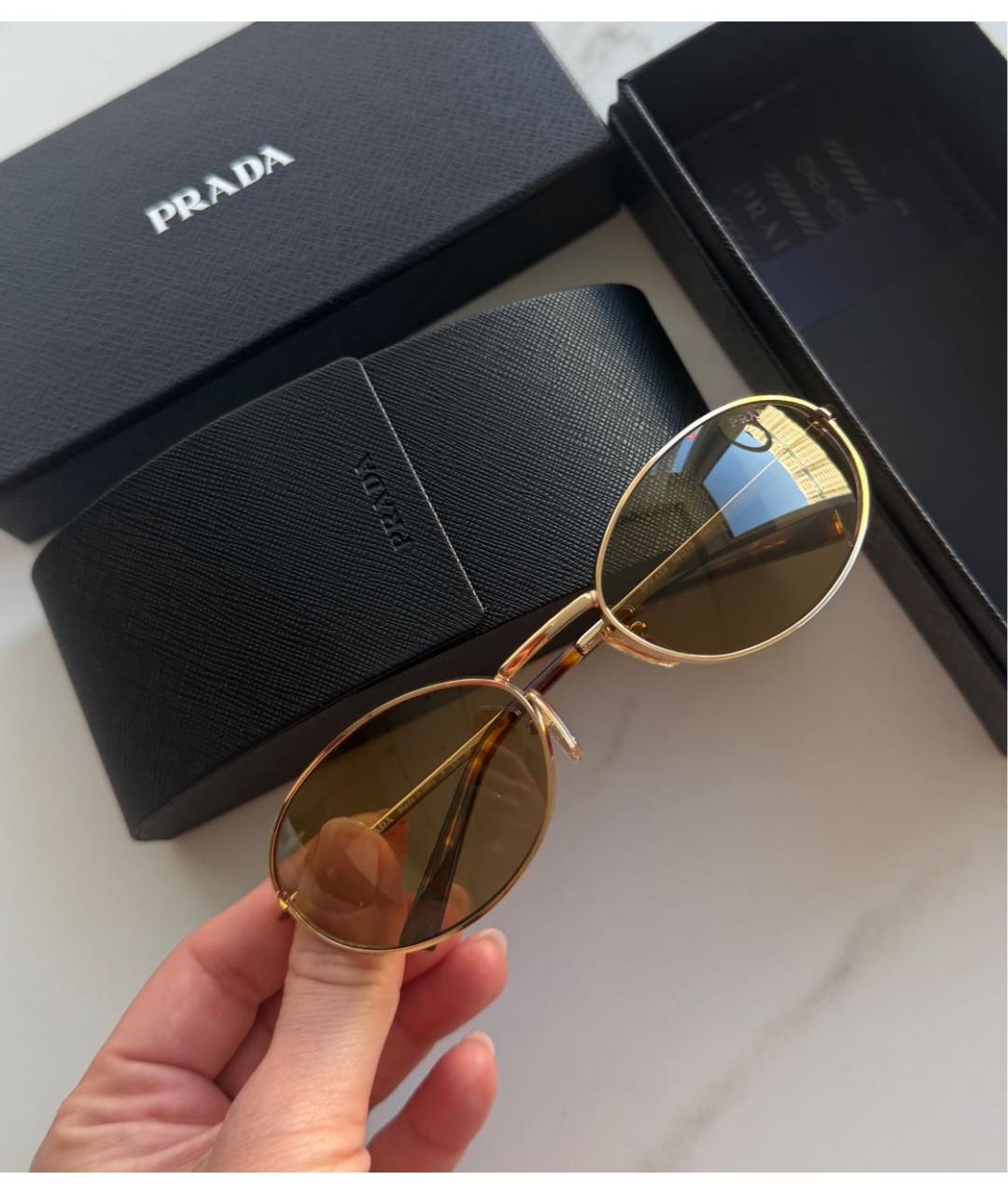 PRADA Золотые металлические солнцезащитные очки, фото 3