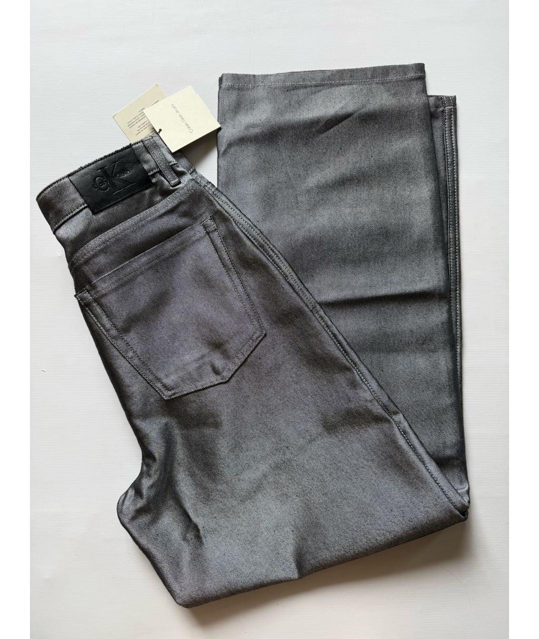CALVIN KLEIN Серебряные хлопко-эластановые прямые джинсы, фото 2