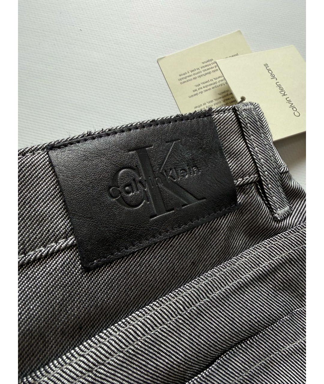 CALVIN KLEIN Серебряные хлопко-эластановые прямые джинсы, фото 4