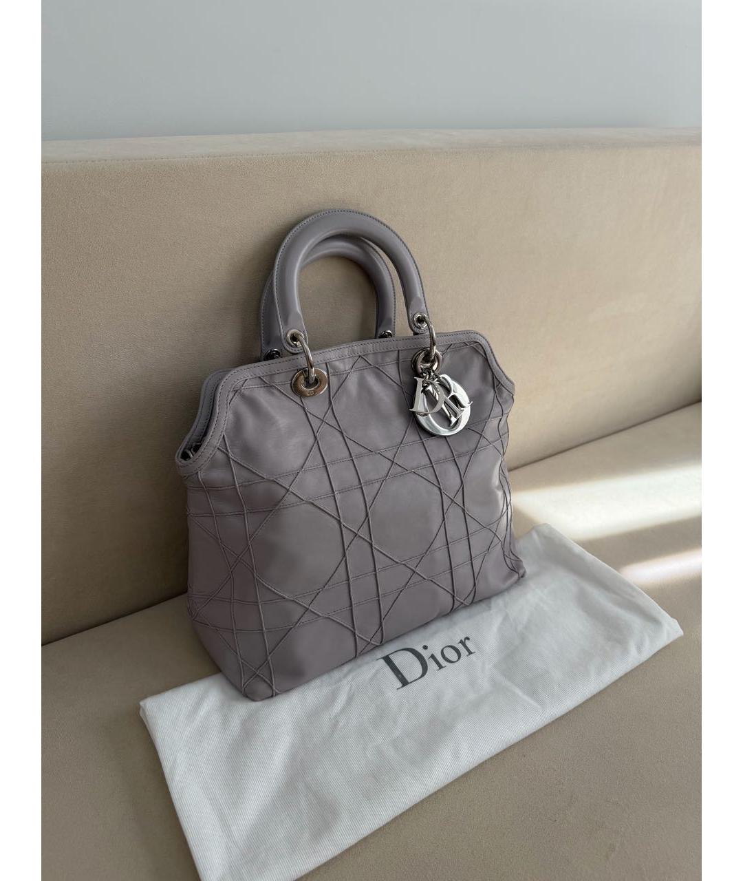 CHRISTIAN DIOR Серая кожаная сумка с короткими ручками, фото 2