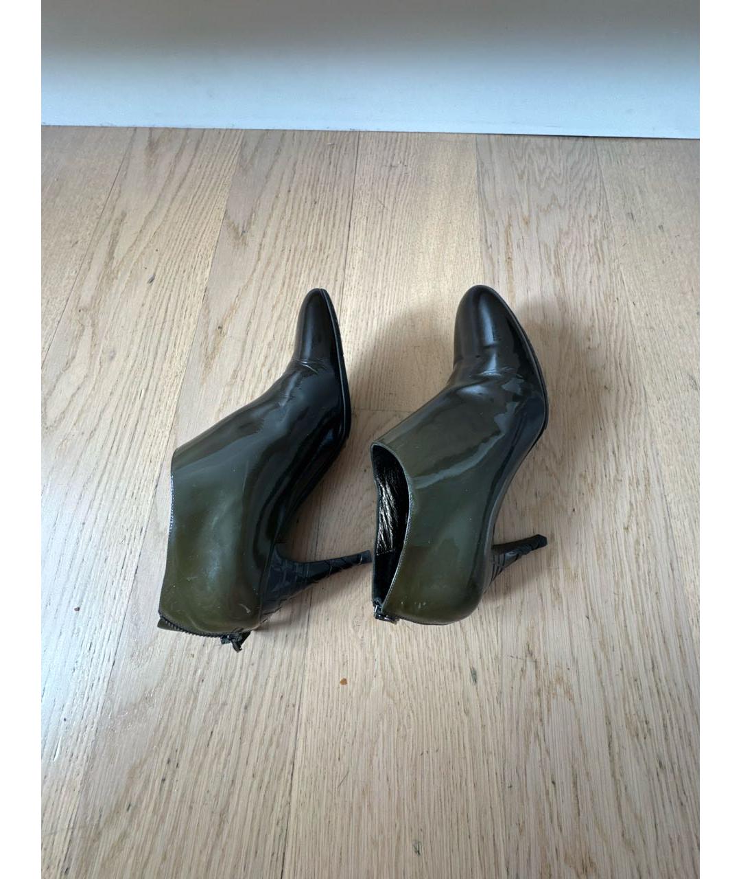 BURBERRY Хаки ботильоны из лакированной кожи, фото 5