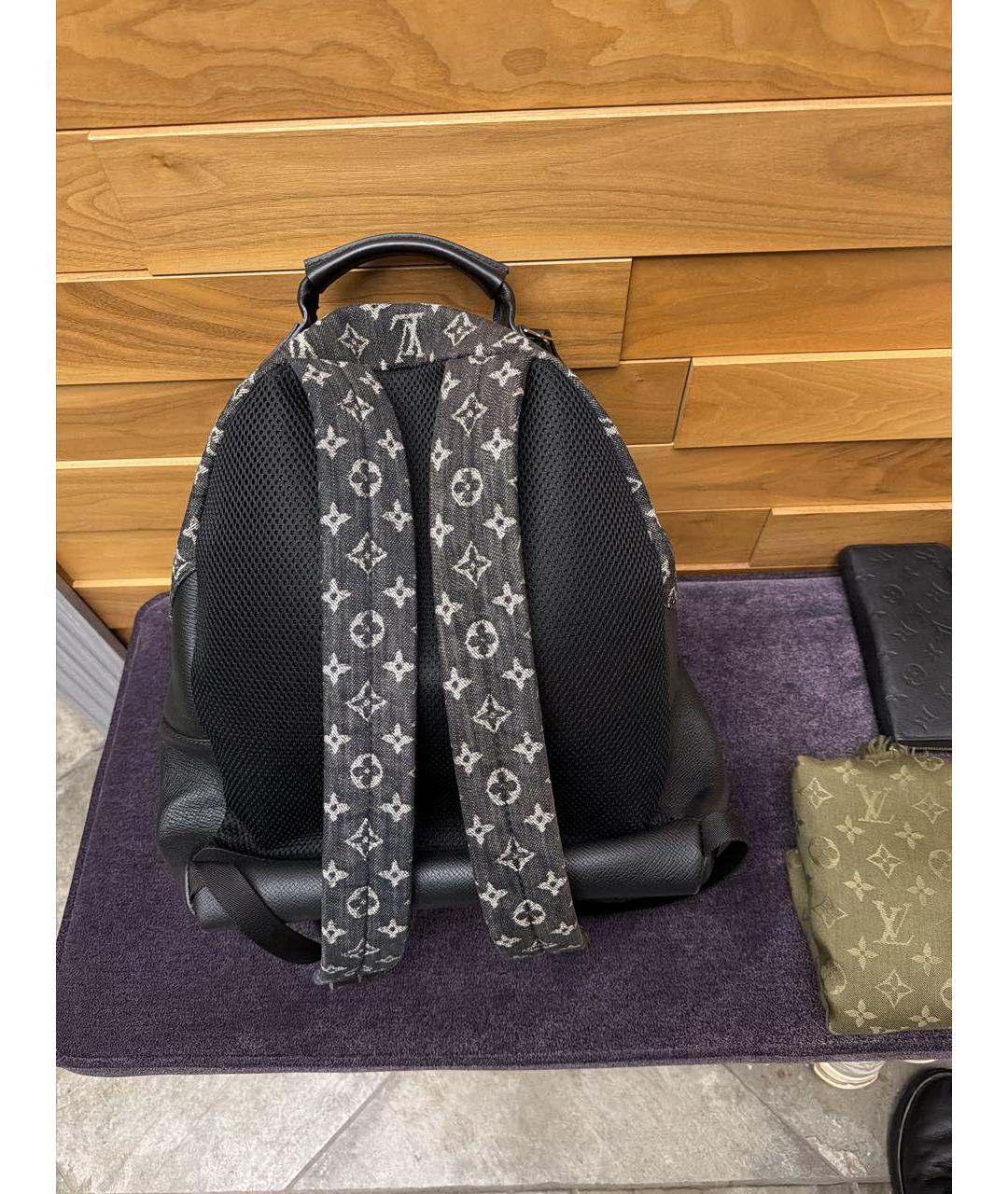 LOUIS VUITTON Темно-синий кожаный рюкзак, фото 3