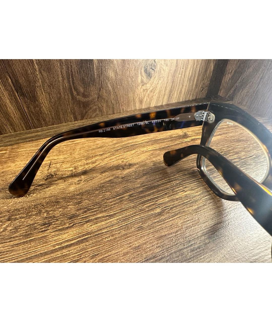 RAY BAN Коричневые пластиковые солнцезащитные очки, фото 3