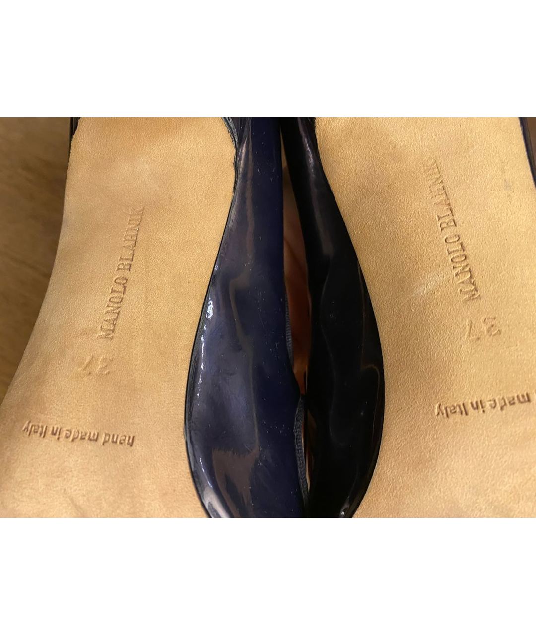 MANOLO BLAHNIK Темно-синие туфли из лакированной кожи, фото 6