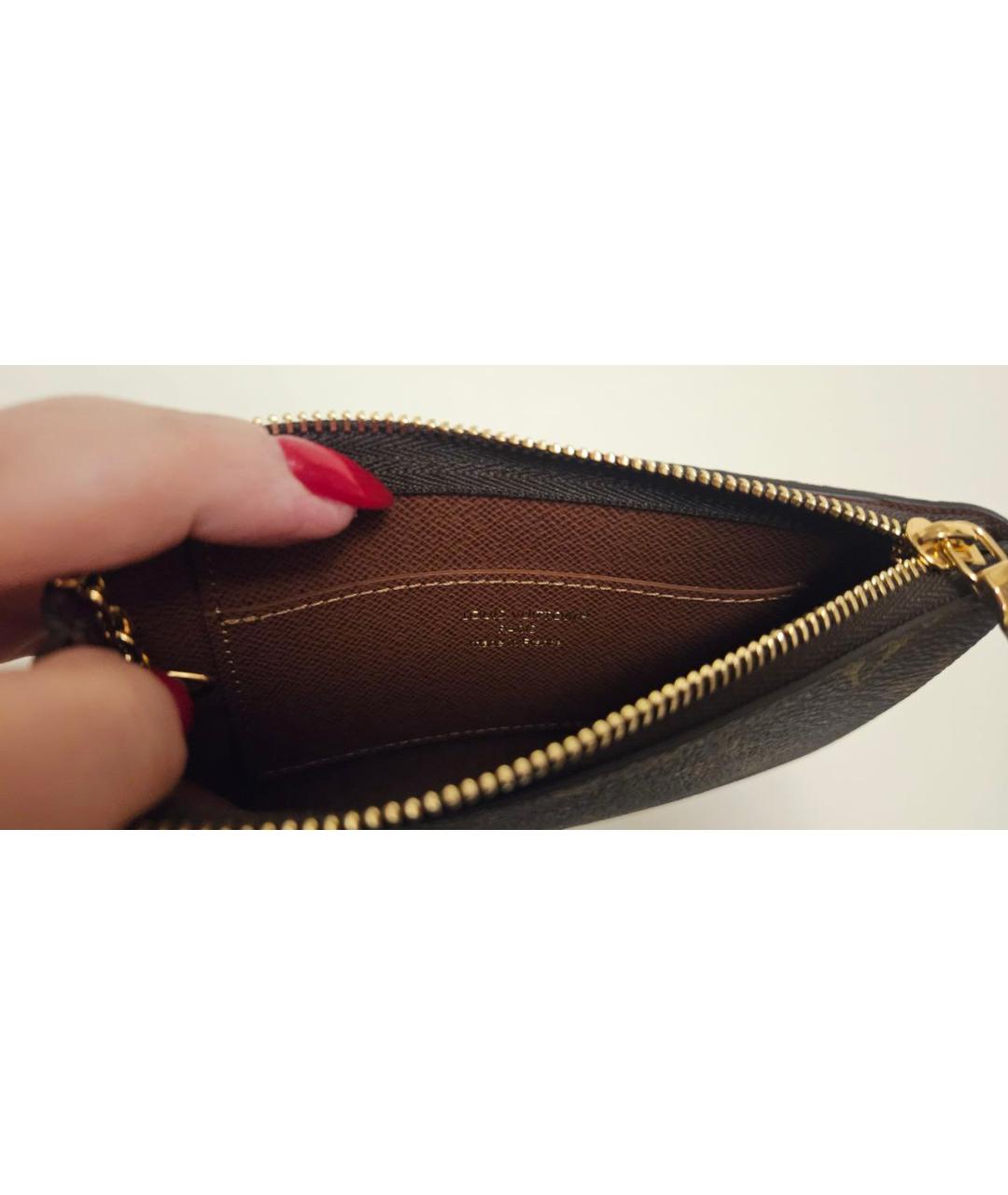 LOUIS VUITTON Коричневая ключница, фото 4