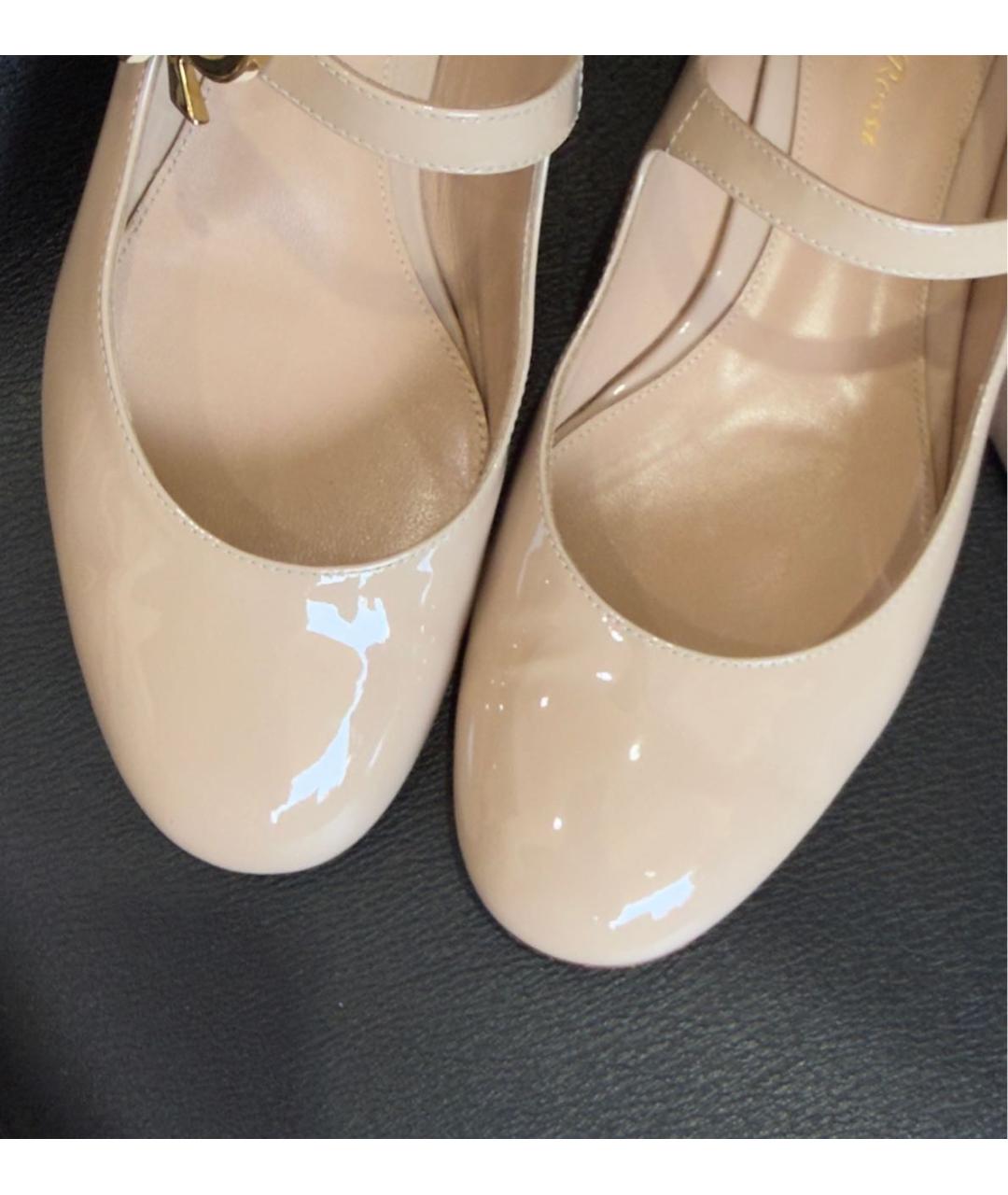 GIANVITO ROSSI Бежевые туфли из лакированной кожи, фото 5